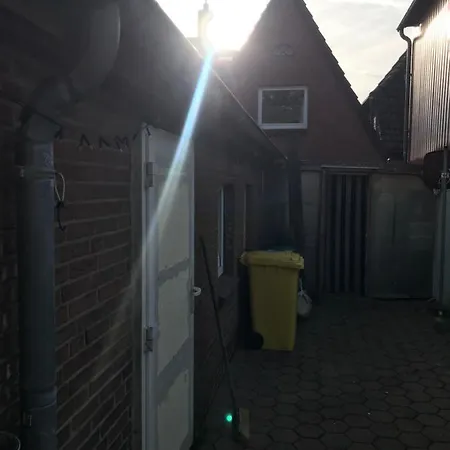 Monteurzimmer, Innenstadt Lage ホームステイ フースム
