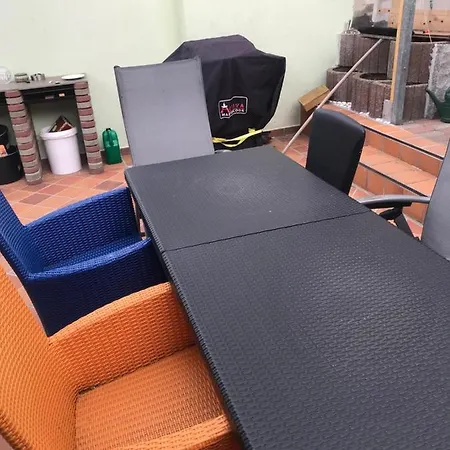 Monteurzimmer, Innenstadt Lage ホームステイ フースム