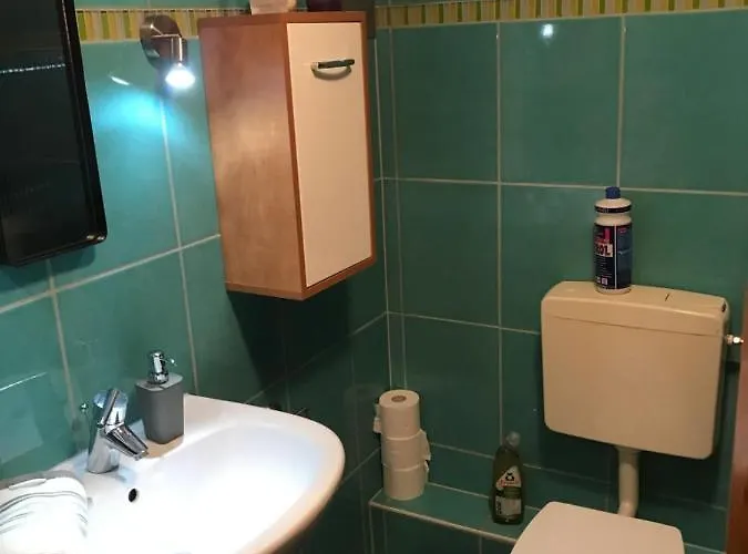 Monteurzimmer, Innenstadt Lage Alloggio in famiglia *